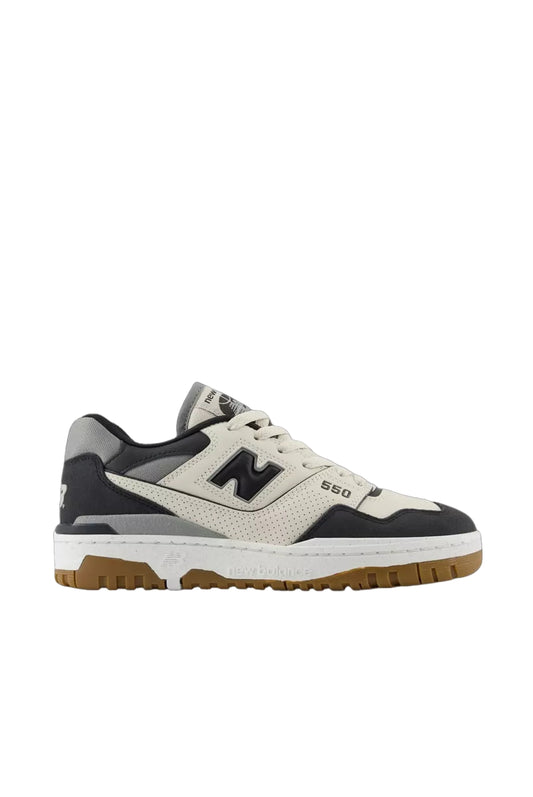 Baskets New Balance 550 gris beige femme vue latérale