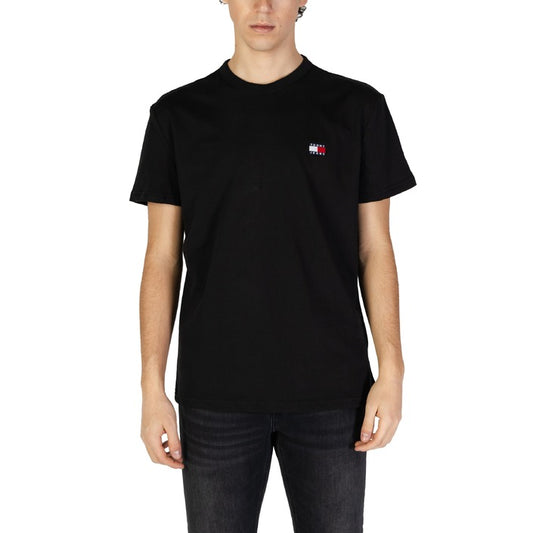 T-shirt Tommy Jeans homme noir avec logo flag brodé sur la poitrine vue de face