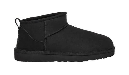 Bottes UGG Classic Ultra Mini homme noires vue de profil